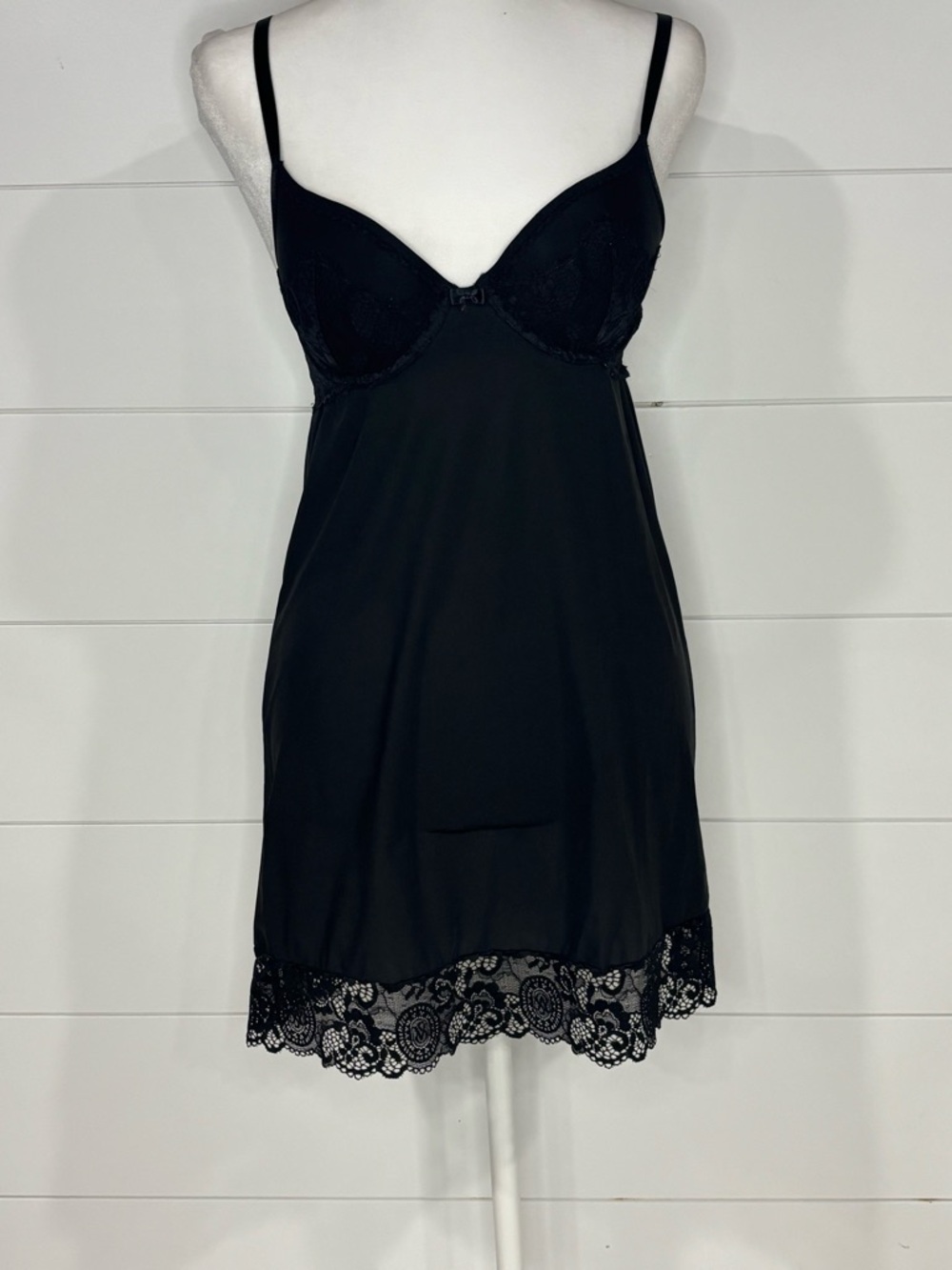 34B Victoria's Secret Classic Black Chemise